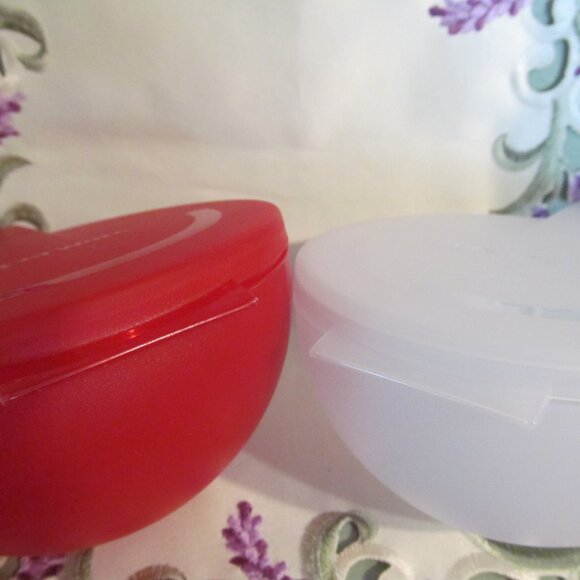 Tupperware Forget Me Not Round Fridge Hanging Containers 12oz Red & Ice Set of 2 - Picture 15 of 16